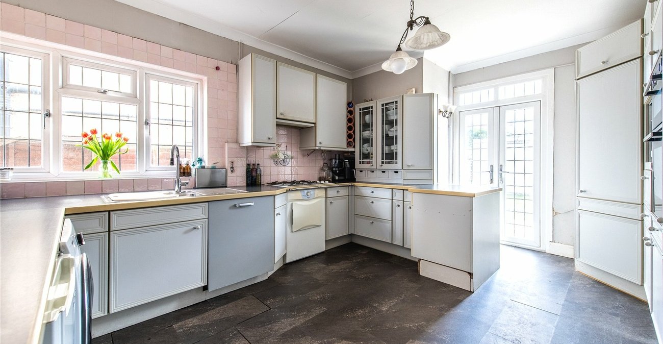 5 bedroom house for sale in Gravesend | Robinson Michael & Jackson