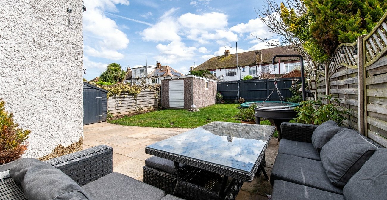 5 bedroom house for sale in Gravesend | Robinson Michael & Jackson