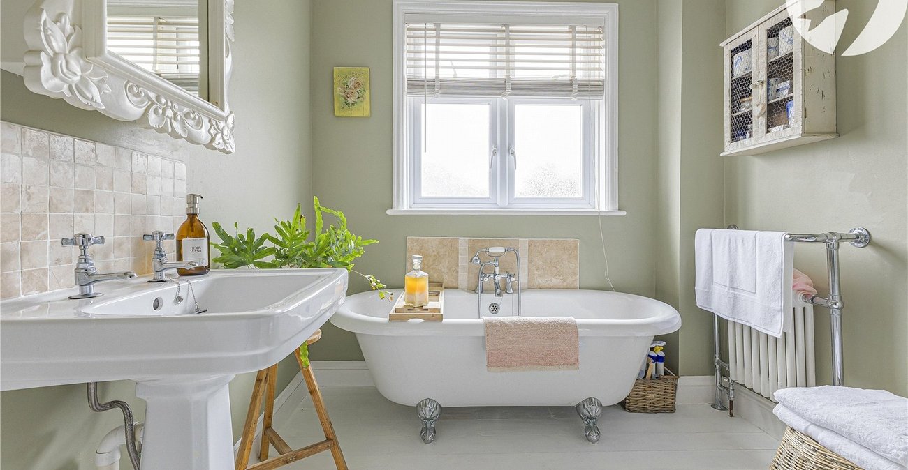 3 bedroom house for sale in Gravesend | Robinson Michael & Jackson