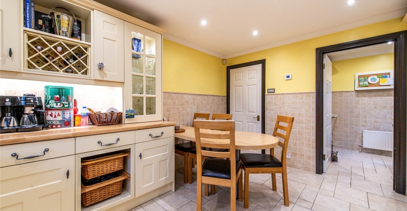 5 bedroom house for sale in Meopham | Robinson Michael & Jackson