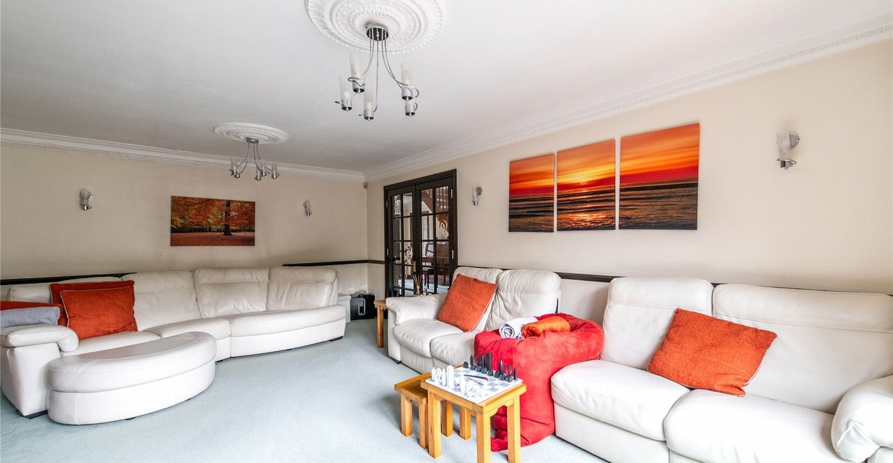 5 bedroom house for sale in Meopham | Robinson Michael & Jackson