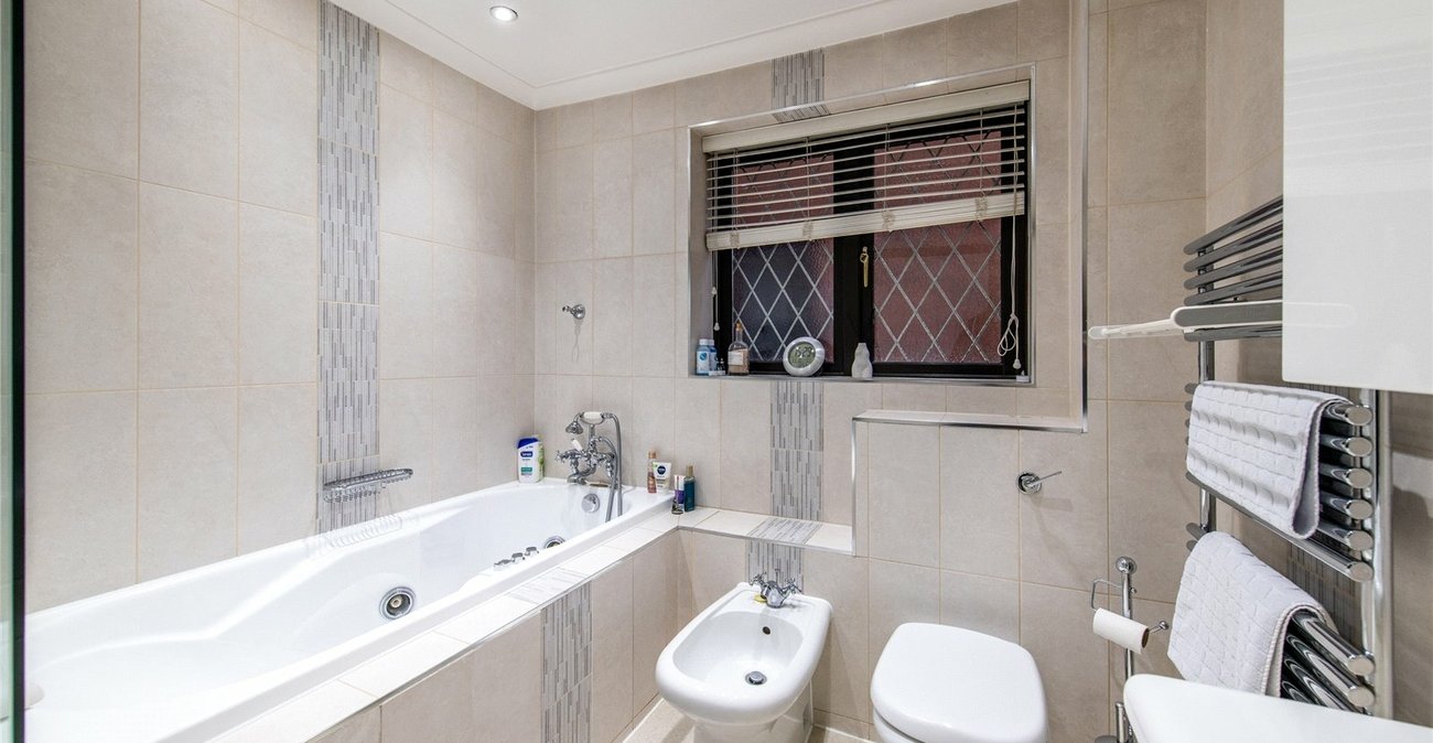 5 bedroom house for sale in Meopham | Robinson Michael & Jackson