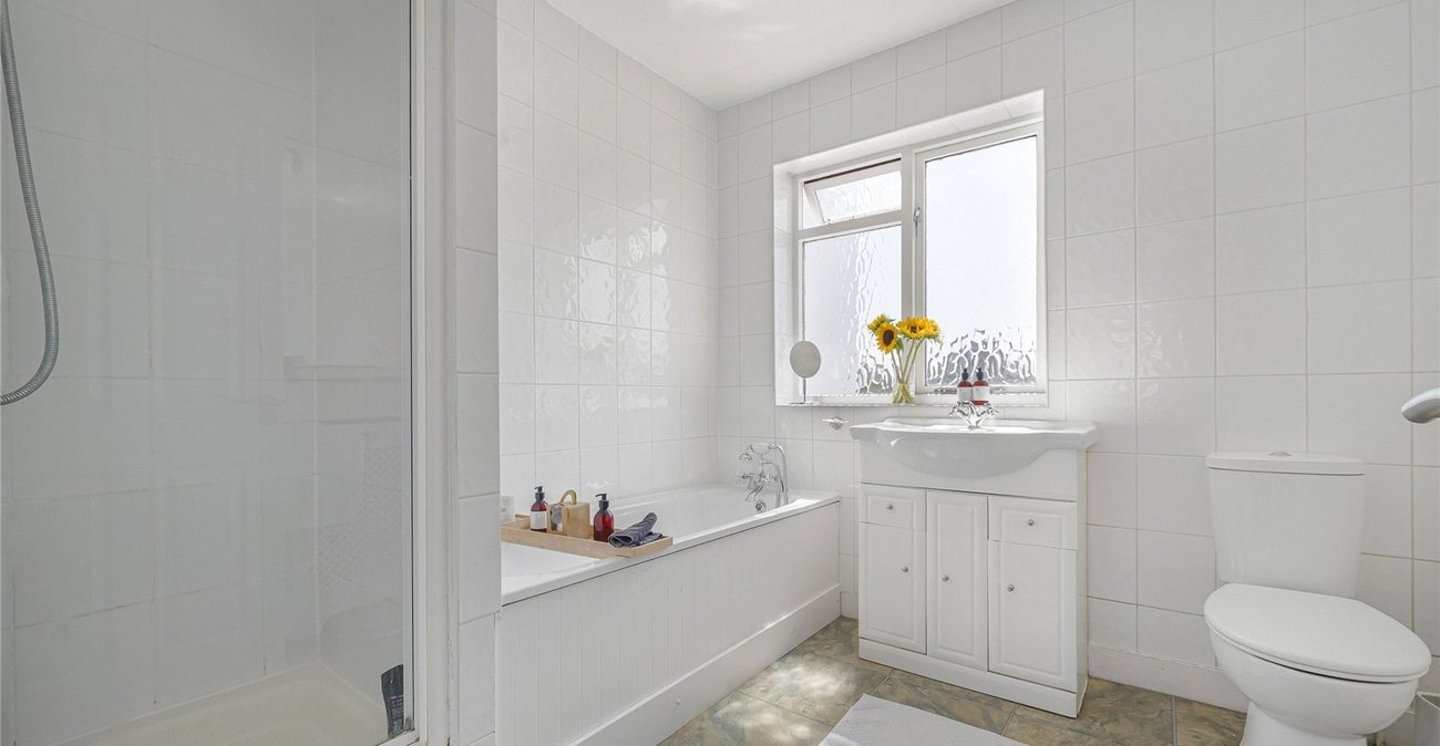 5 bedroom house for sale in Welling | Robinson Jackson