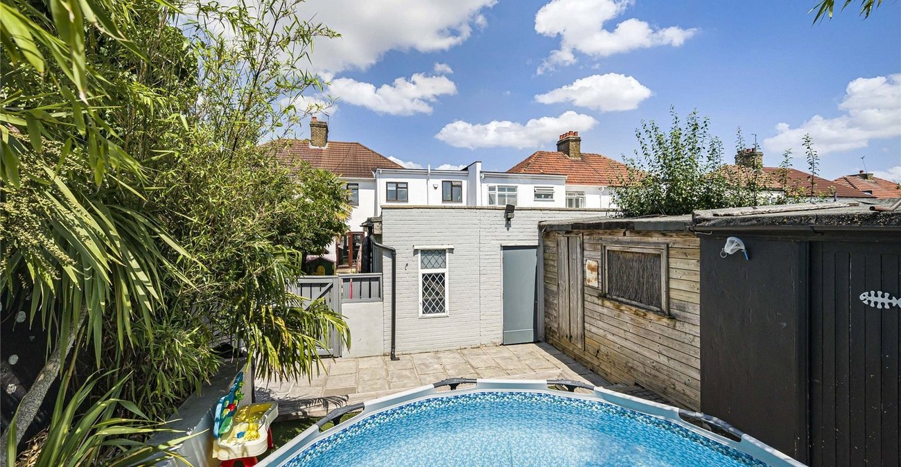 5 bedroom house for sale in Welling | Robinson Jackson