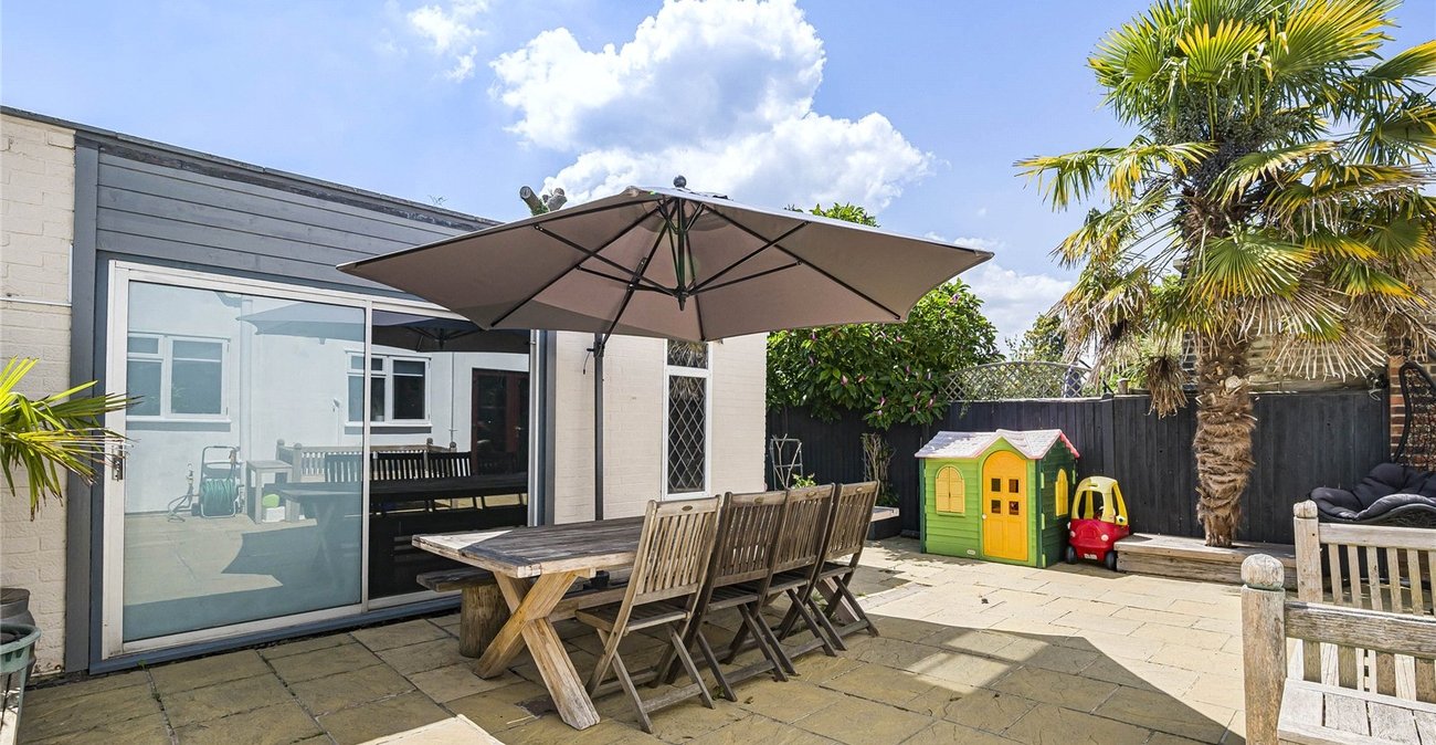 5 bedroom house for sale in Welling | Robinson Jackson