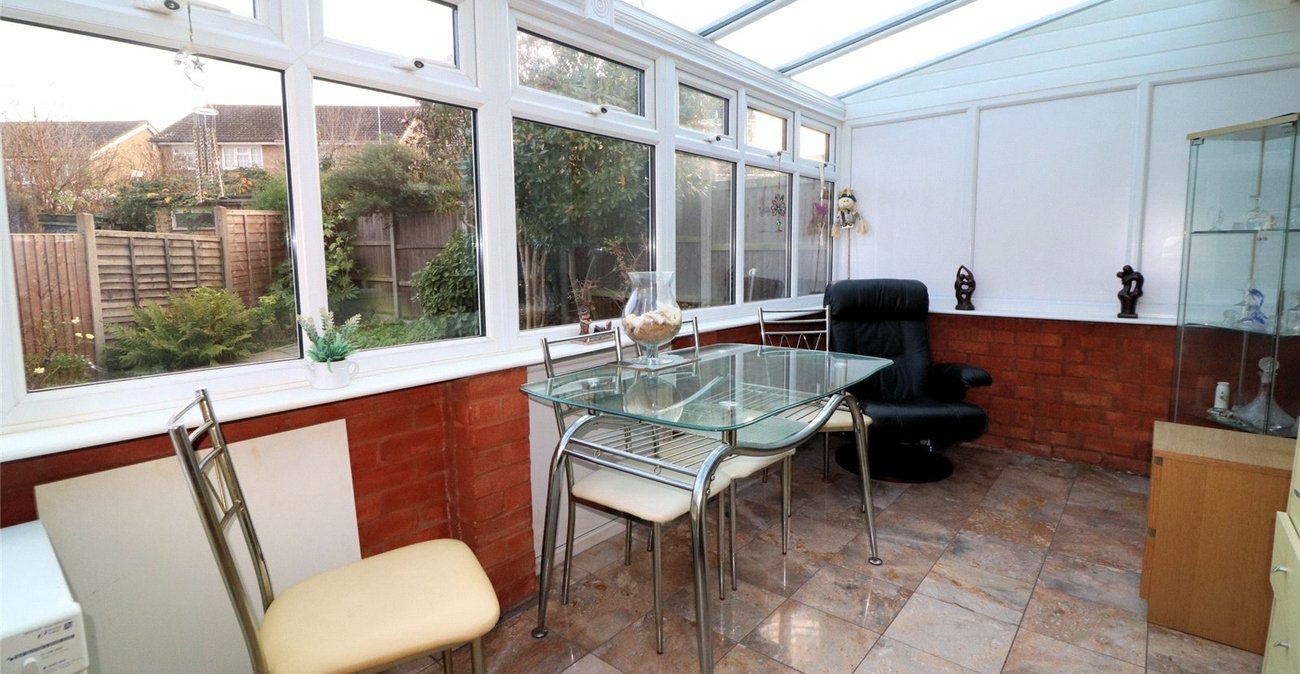 2 bedroom bungalow for sale in Crayford | Robinson Jackson