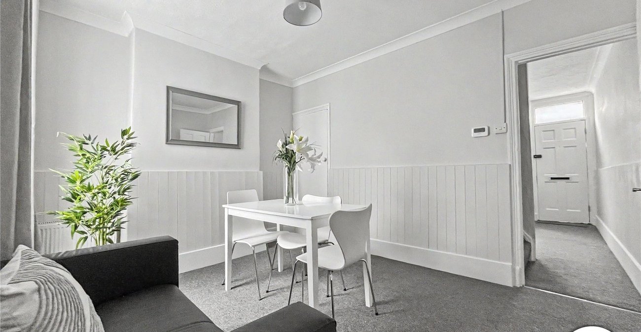 3 bedroom house for sale in Strood | Robinson Michael & Jackson