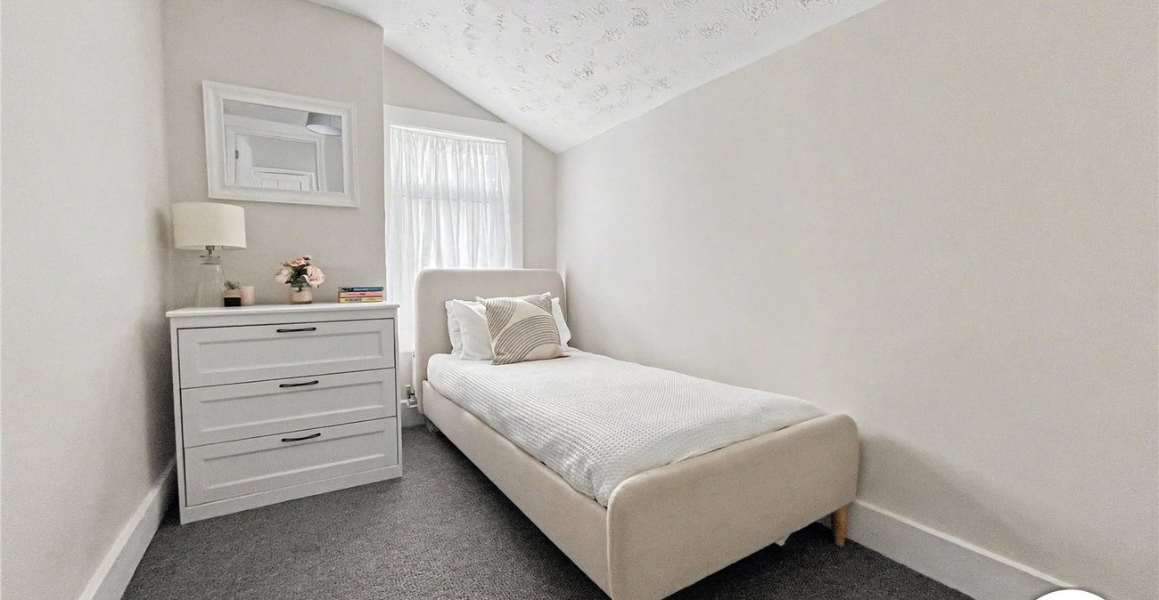 3 bedroom house for sale in Strood | Robinson Michael & Jackson
