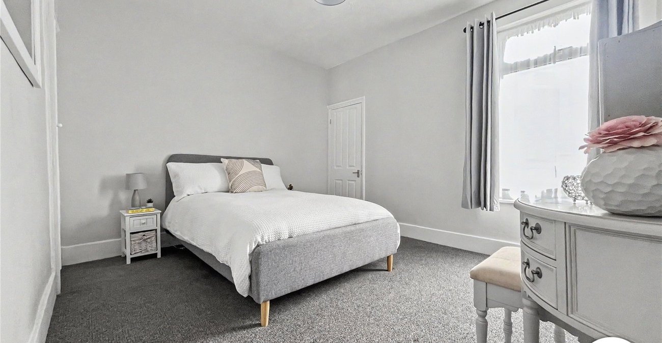 3 bedroom house for sale in Strood | Robinson Michael & Jackson