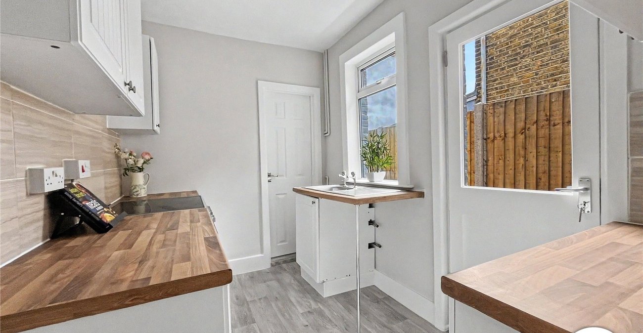 3 bedroom house for sale in Strood | Robinson Michael & Jackson
