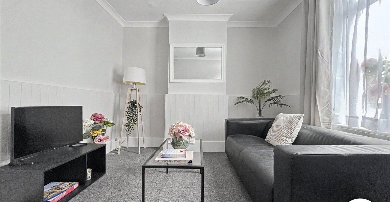 3 bedroom house for sale in Strood | Robinson Michael & Jackson