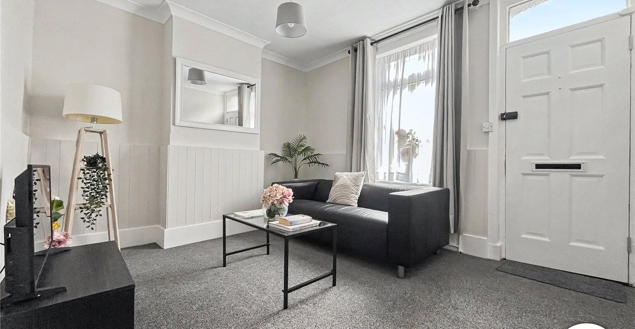 3 bedroom house for sale in Strood | Robinson Michael & Jackson