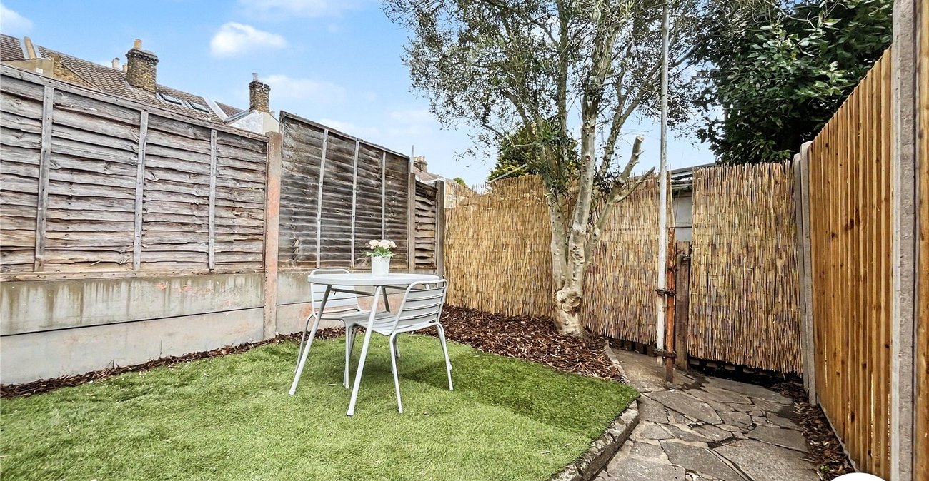 3 bedroom house for sale in Strood | Robinson Michael & Jackson