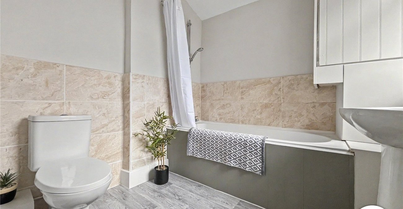 3 bedroom house for sale in Strood | Robinson Michael & Jackson