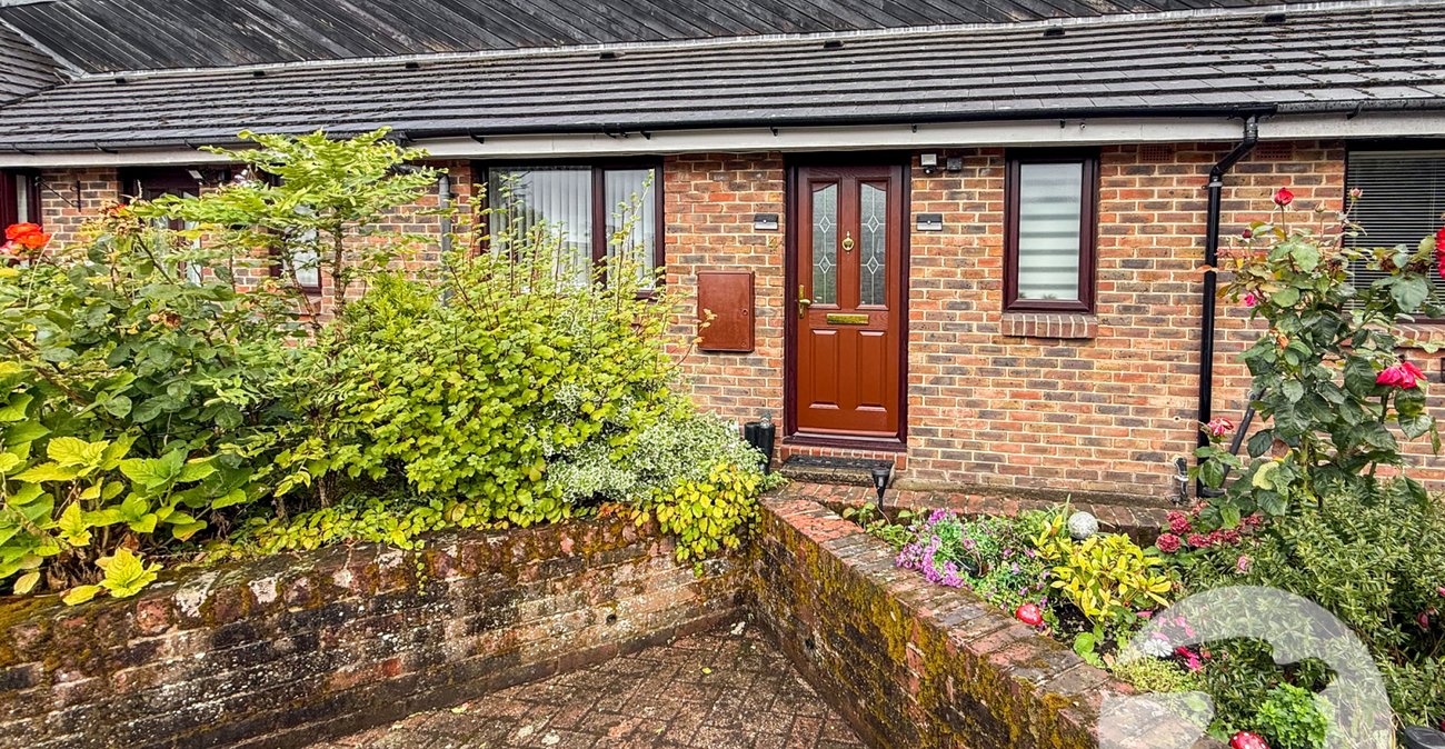 1 bedroom property for sale in Eltham | Robinson Jackson