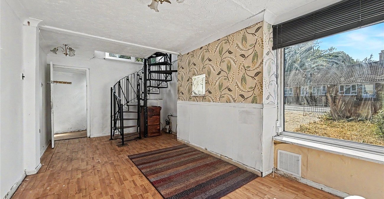 2 bedroom house for sale in Walderslade | Robinson Michael & Jackson