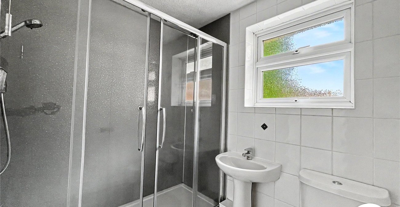1 bedroom house for sale in Lordswood | Robinson Michael & Jackson