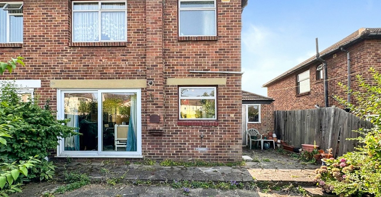 3 bedroom house for sale in Welling | Robinson Jackson