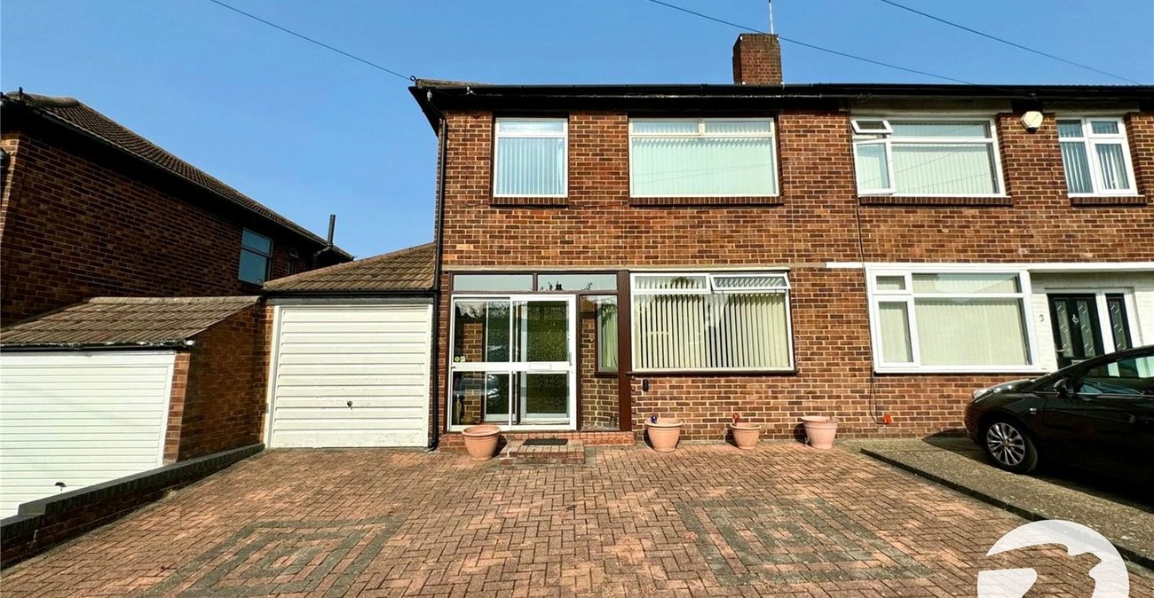 3 bedroom house for sale in Welling | Robinson Jackson