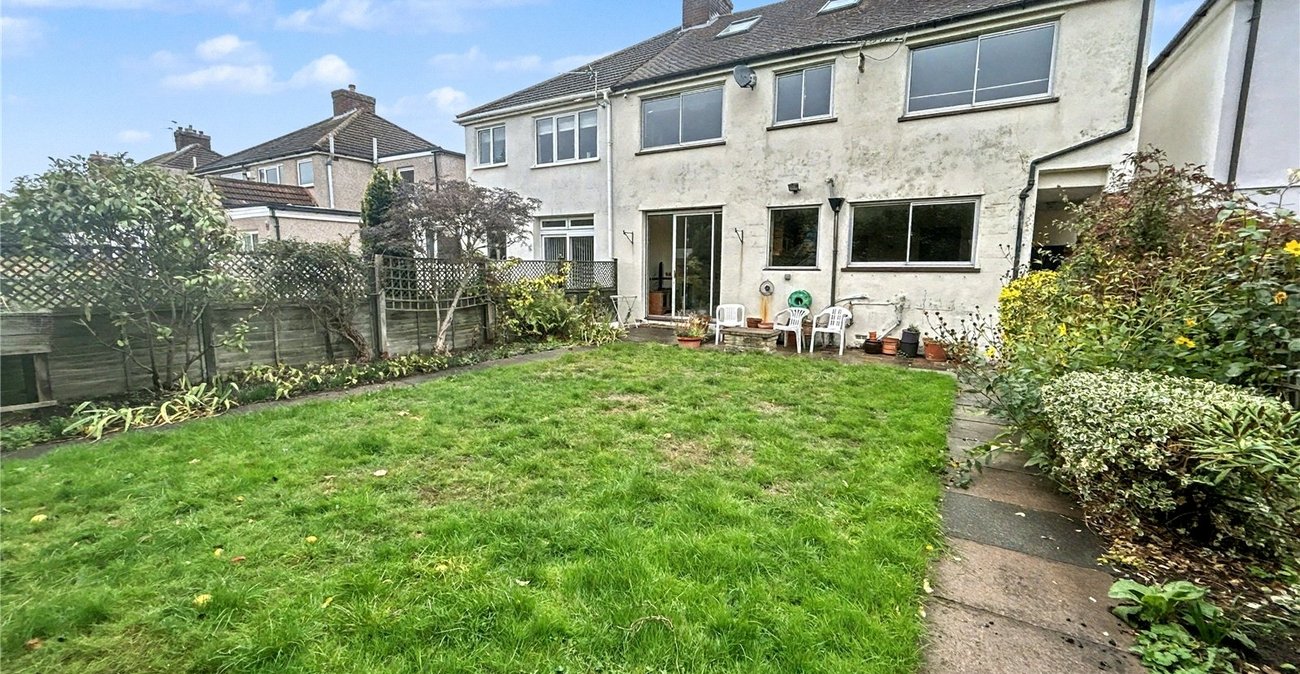 4 bedroom house for sale in Sidcup | Robinson Jackson