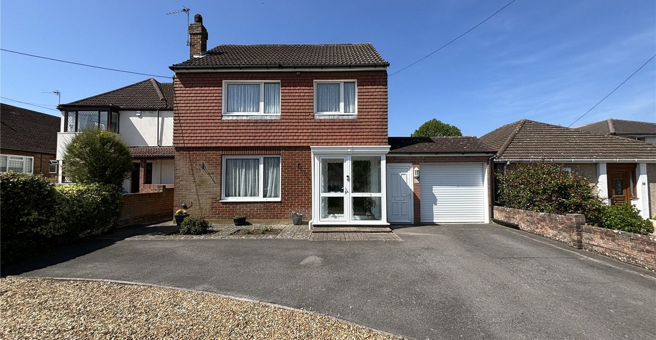 4 bedroom house for sale in Walderslade | Robinson Michael & Jackson