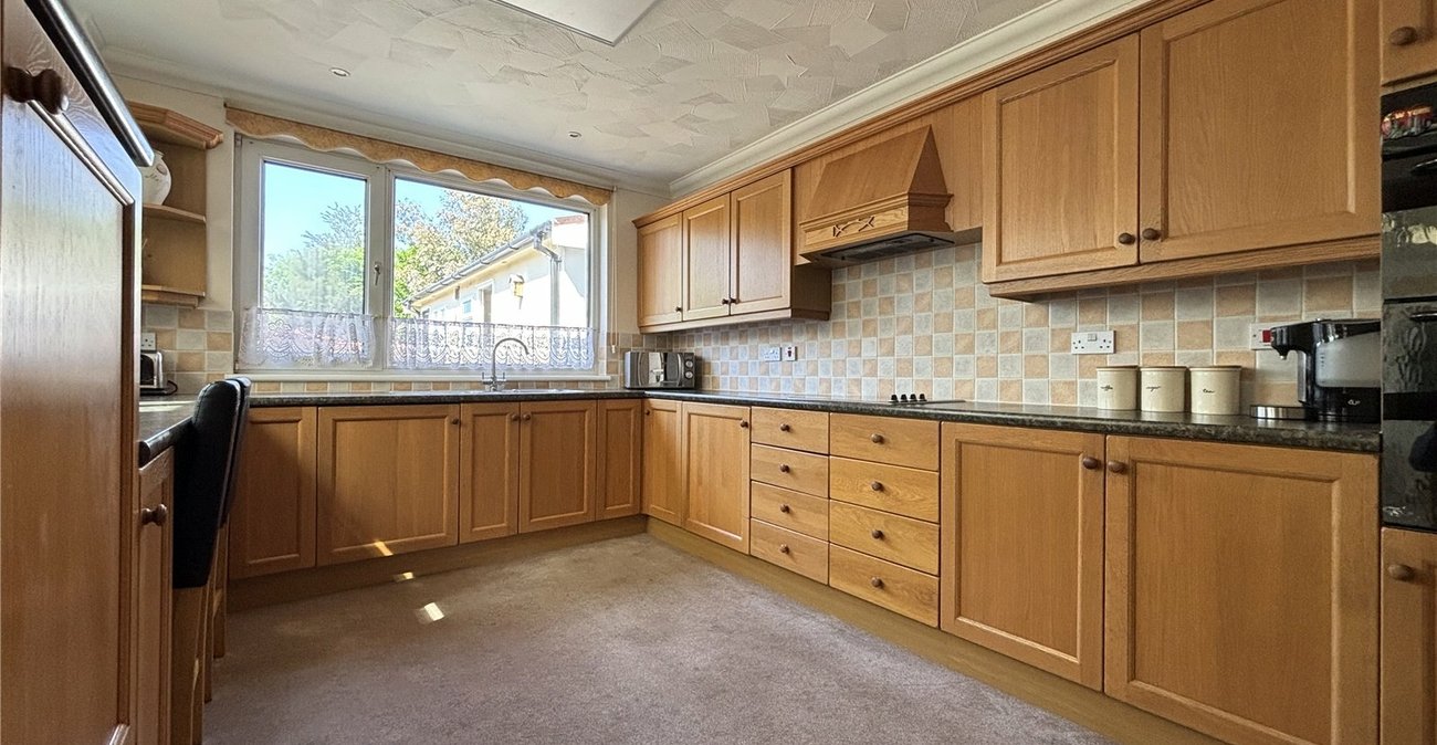 4 bedroom house for sale in Walderslade | Robinson Michael & Jackson