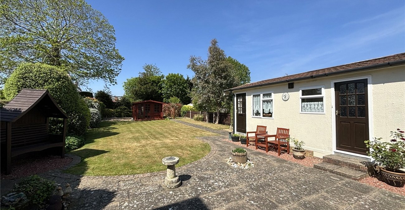 4 bedroom house for sale in Walderslade | Robinson Michael & Jackson