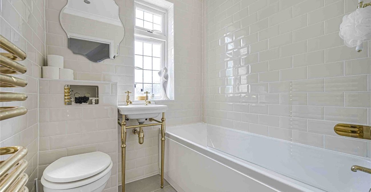 4 bedroom house for sale in Welling | Robinson Jackson