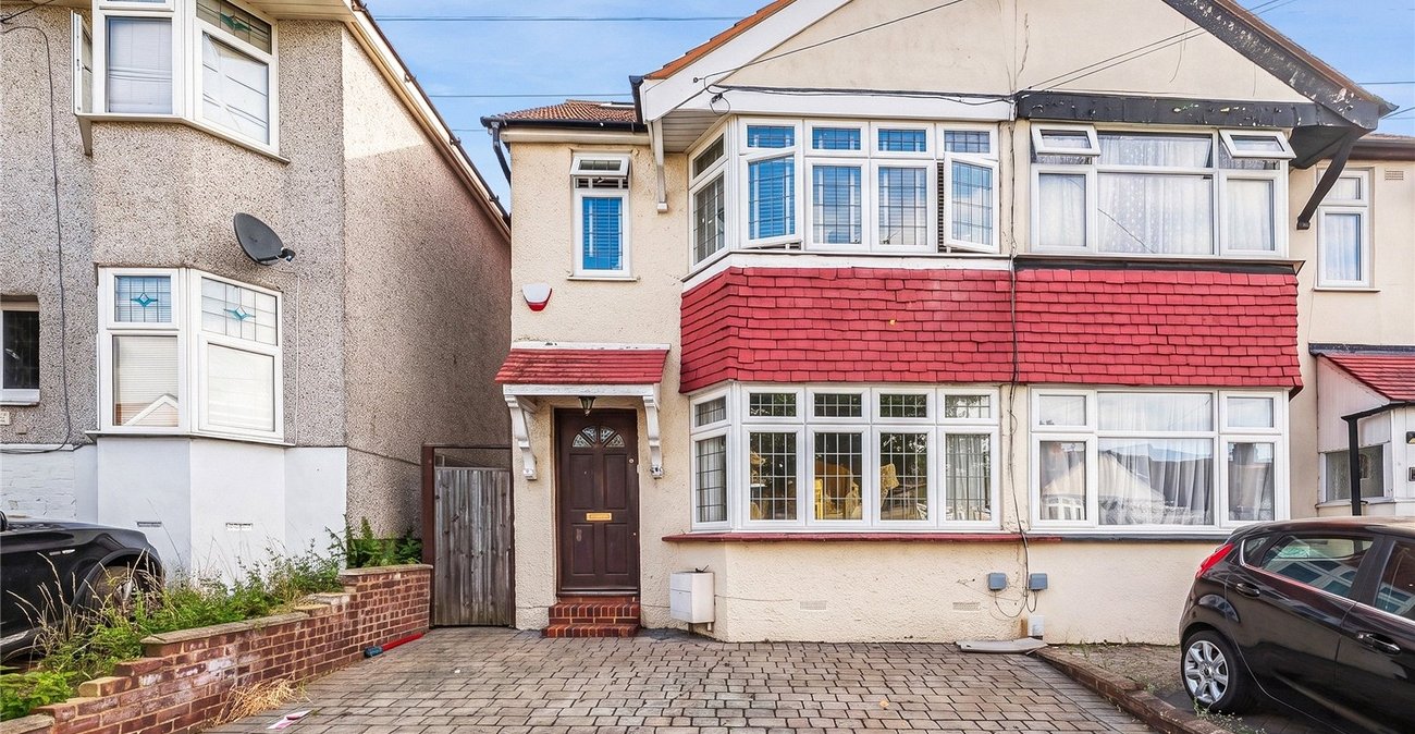 4 bedroom house for sale in Welling | Robinson Jackson
