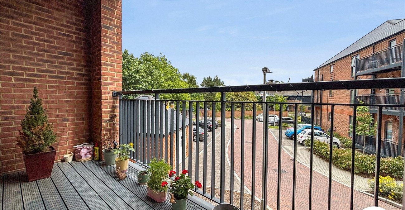 1 bedroom property to rent in Kings Hill | Robinson Michael & Jackson
