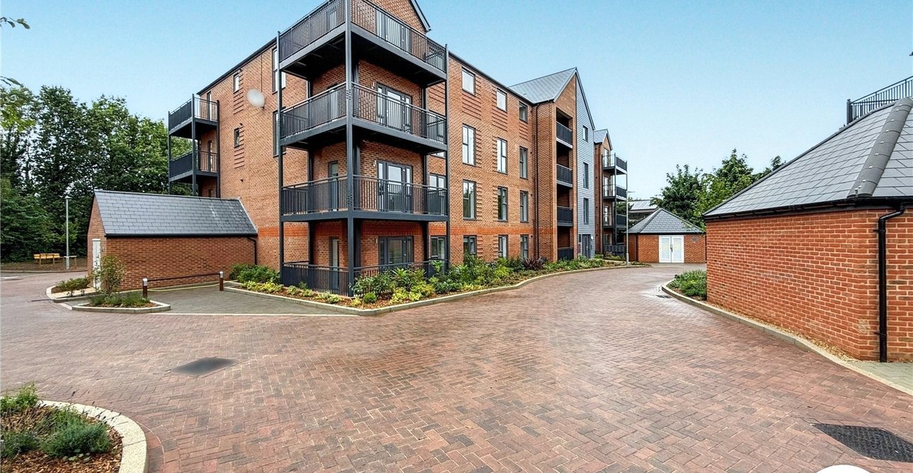 1 bedroom property to rent in Kings Hill | Robinson Michael & Jackson