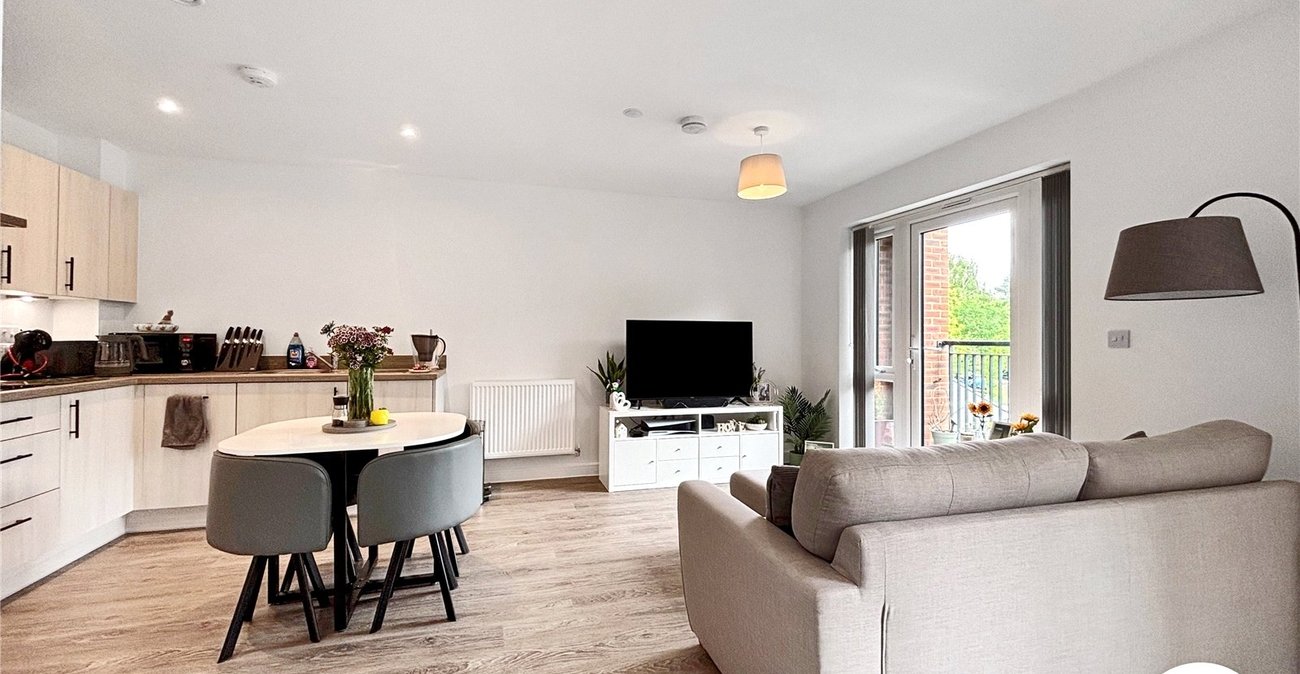 1 bedroom property to rent in Kings Hill | Robinson Michael & Jackson