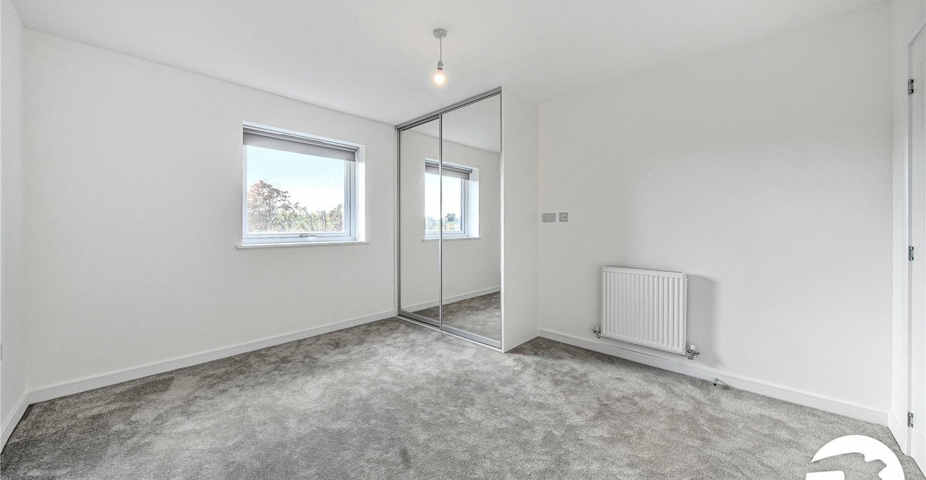2 bedroom property to rent in Kings Hill | Robinson Michael & Jackson