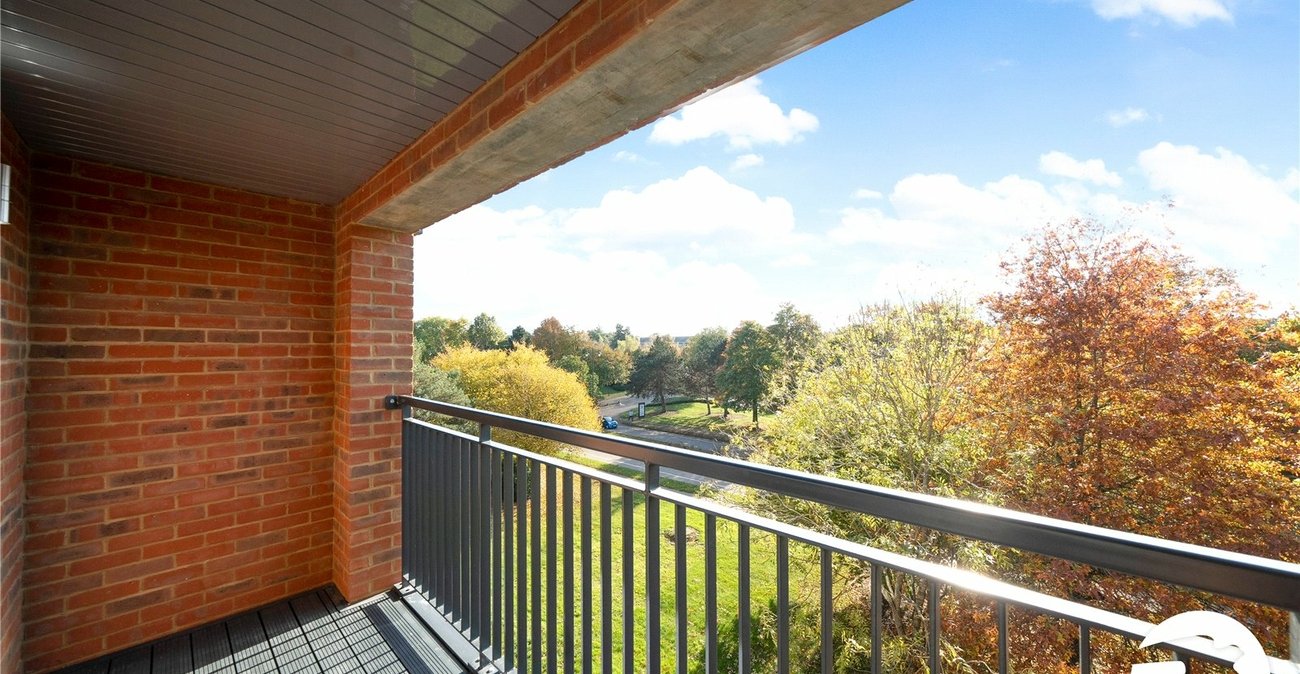 2 bedroom property to rent in Kings Hill | Robinson Michael & Jackson