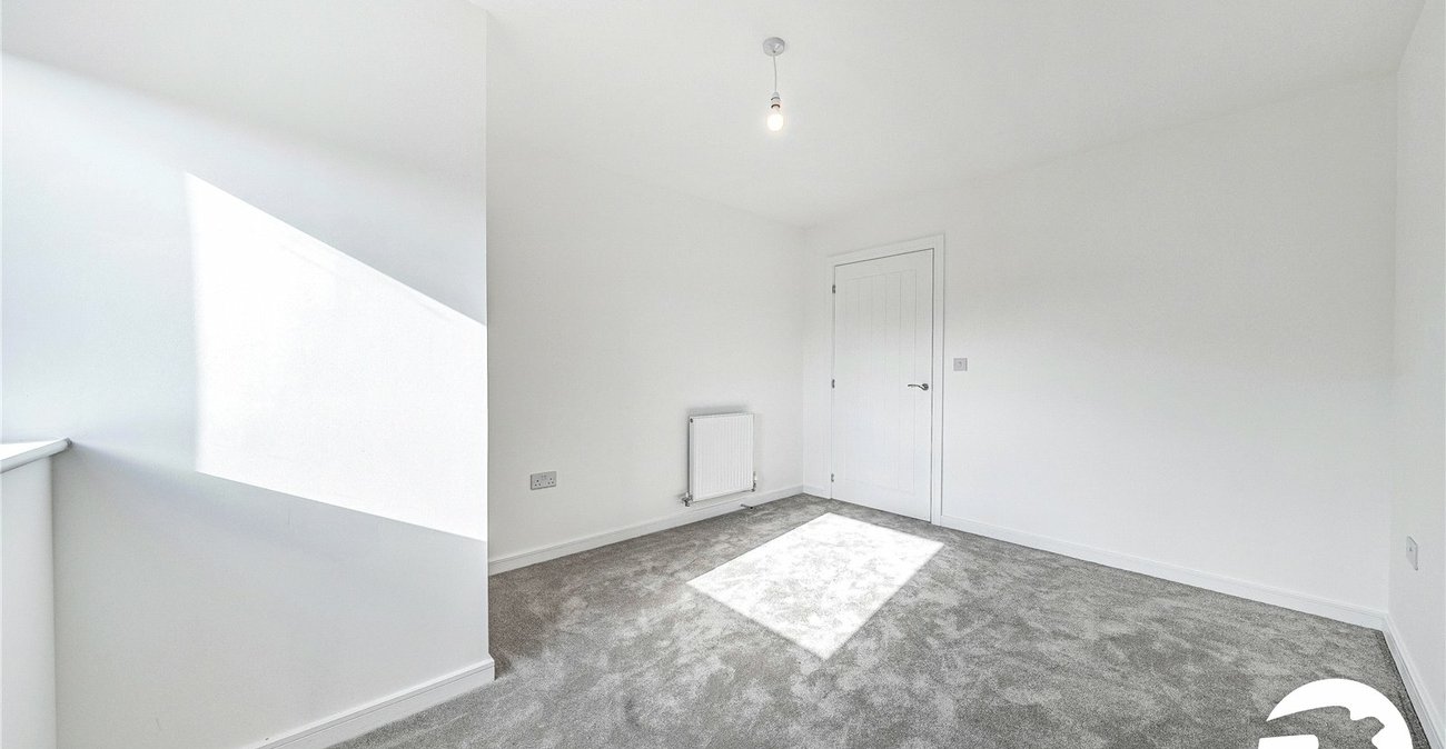 2 bedroom property to rent in Kings Hill | Robinson Michael & Jackson