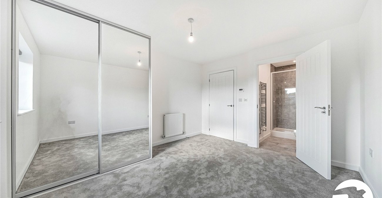2 bedroom property to rent in Kings Hill | Robinson Michael & Jackson