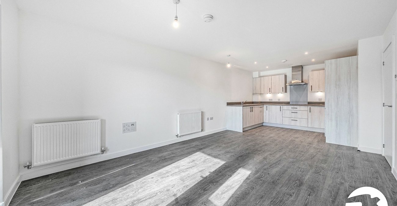2 bedroom property to rent in Kings Hill | Robinson Michael & Jackson
