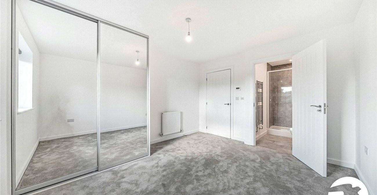 2 bedroom property to rent in Kings Hill | Robinson Michael & Jackson