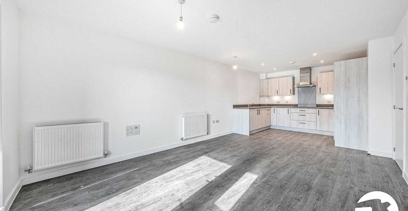 2 bedroom property to rent in Kings Hill | Robinson Michael & Jackson