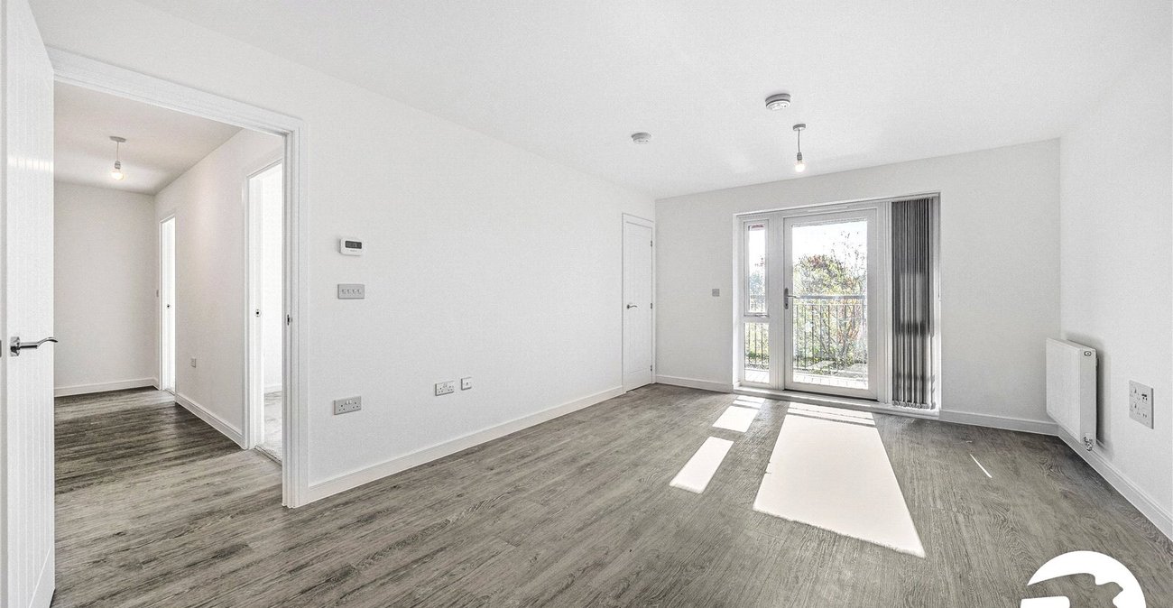 2 bedroom property to rent in Kings Hill | Robinson Michael & Jackson