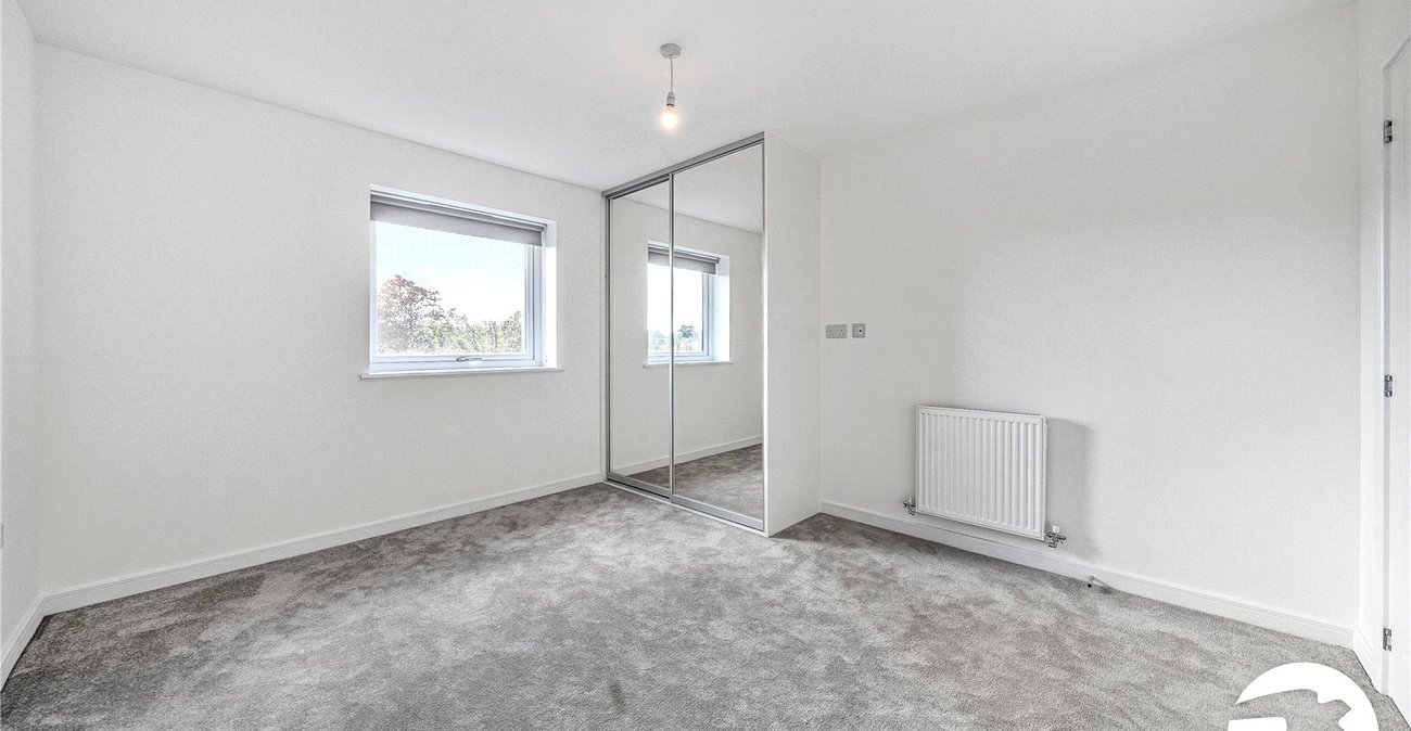 2 bedroom property to rent in Kings Hill | Robinson Michael & Jackson