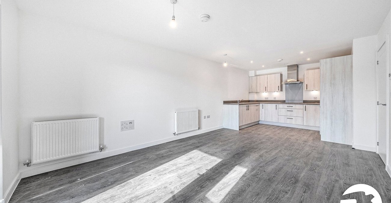 2 bedroom property to rent in Kings Hill | Robinson Michael & Jackson