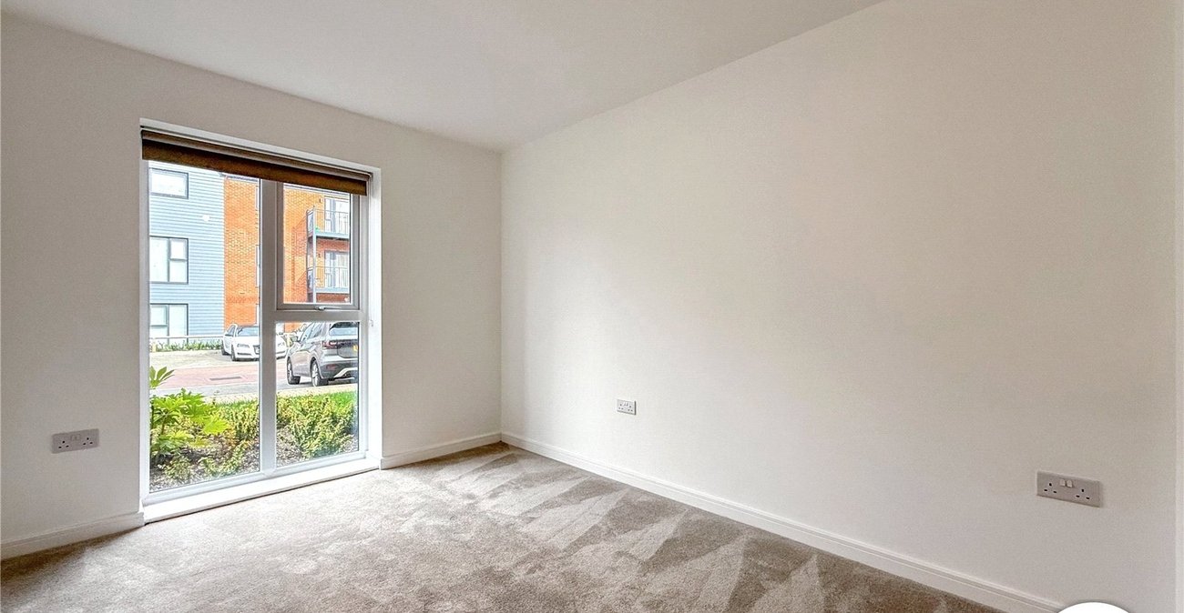2 bedroom property to rent in Kings Hill | Robinson Michael & Jackson