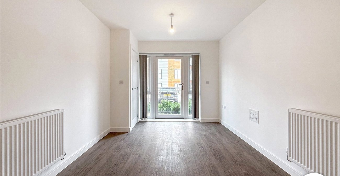 2 bedroom property to rent in Kings Hill | Robinson Michael & Jackson