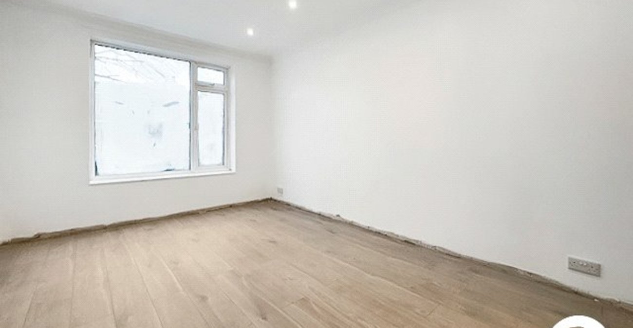 3 bedroom house to rent in London | 