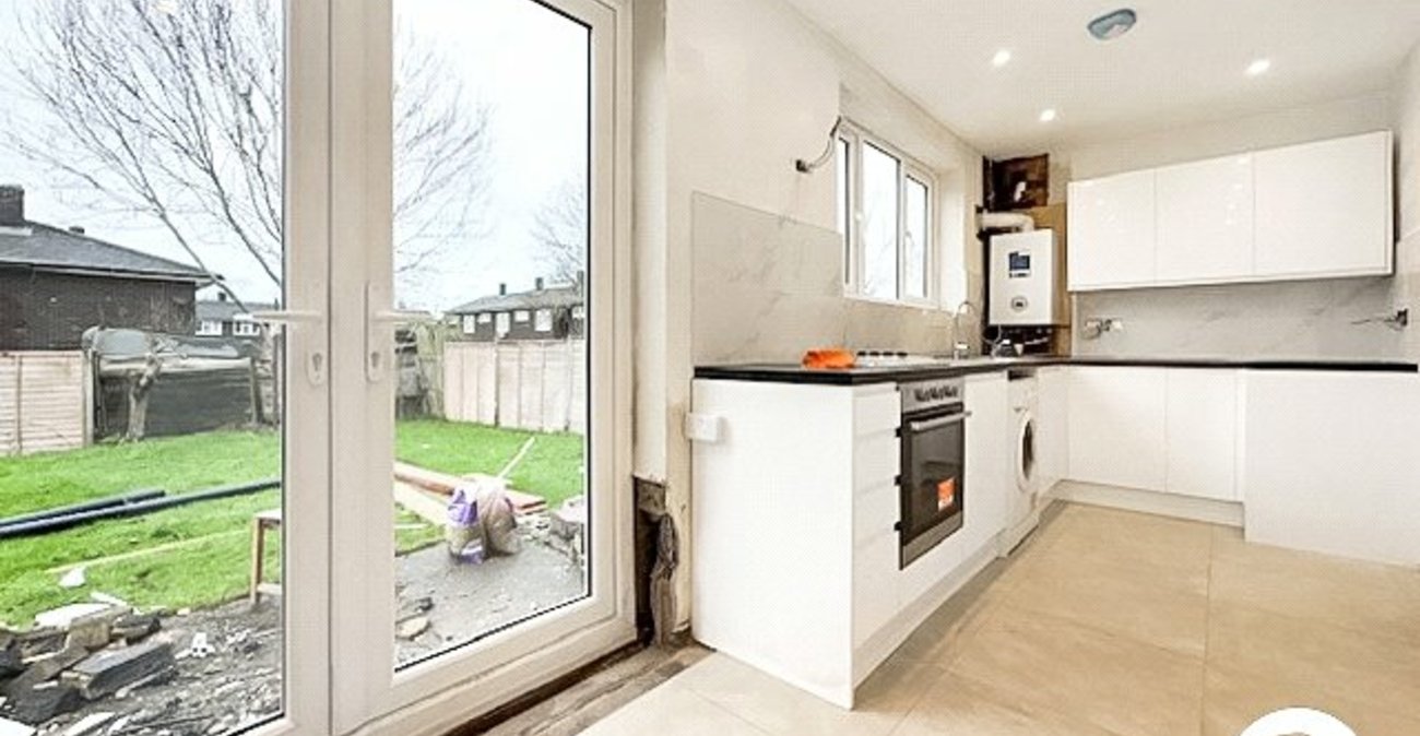 3 bedroom house to rent in London | 