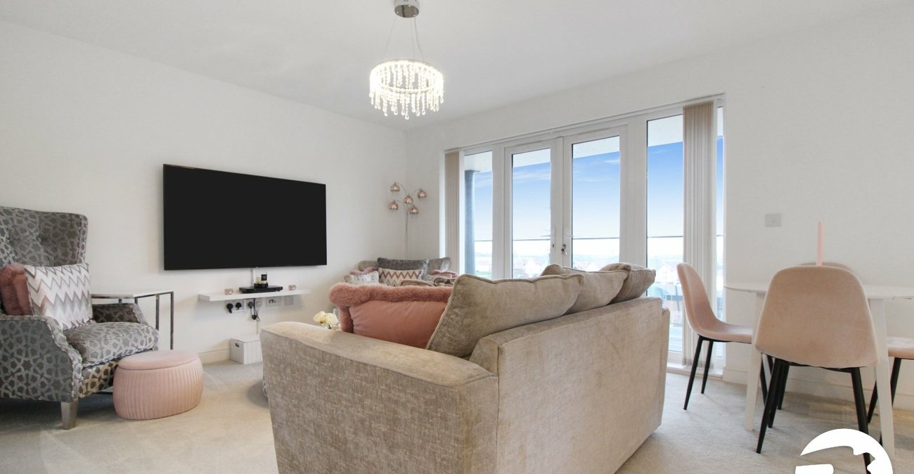 2 bedroom property to rent in Weldon | Robinson Michael & Jackson