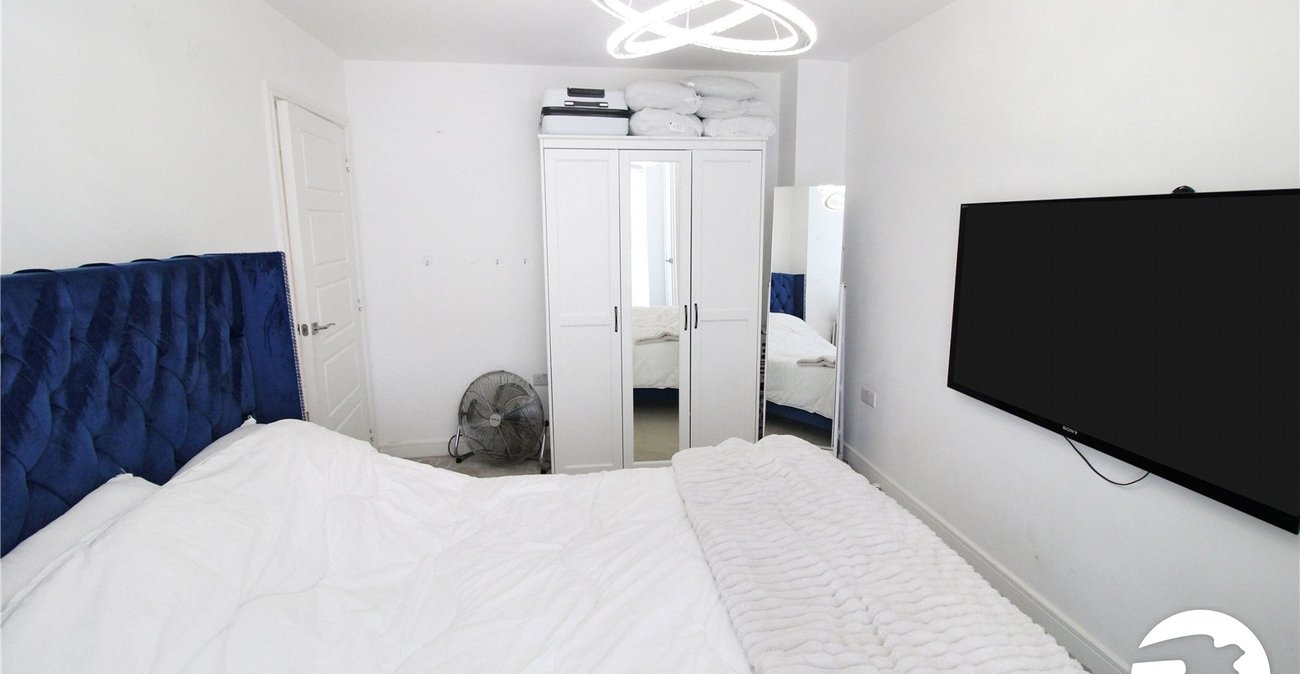 2 bedroom property to rent in Weldon | Robinson Michael & Jackson