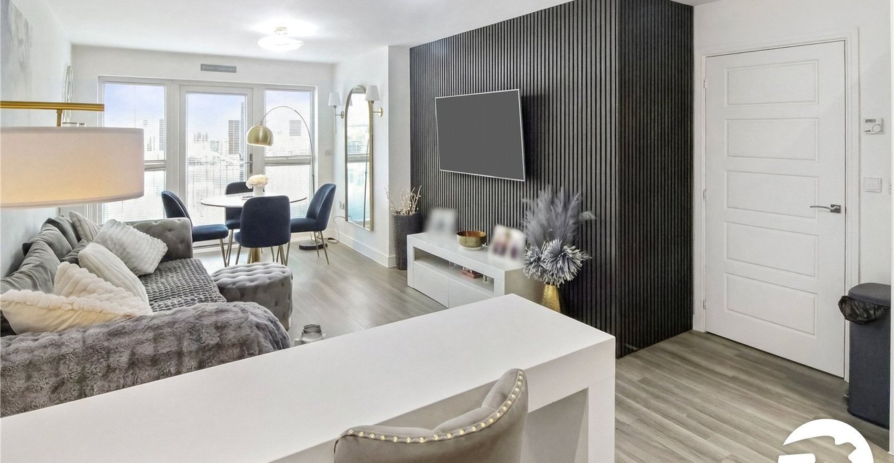 2 bedroom property to rent in Weldon | Robinson Michael & Jackson