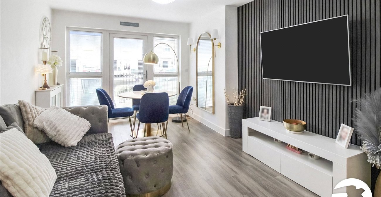 2 bedroom property to rent in Weldon | Robinson Michael & Jackson